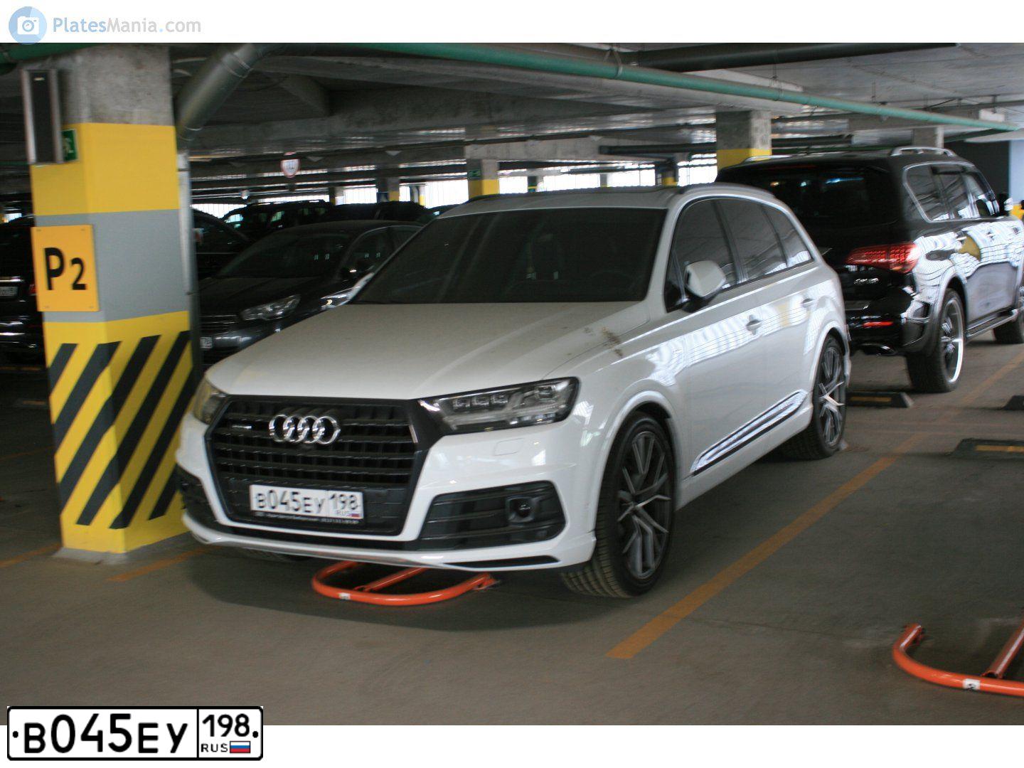 Фото автомобиля AUDI Q7, 2018 — госномер Т983ТМ198. Цвет: Белый