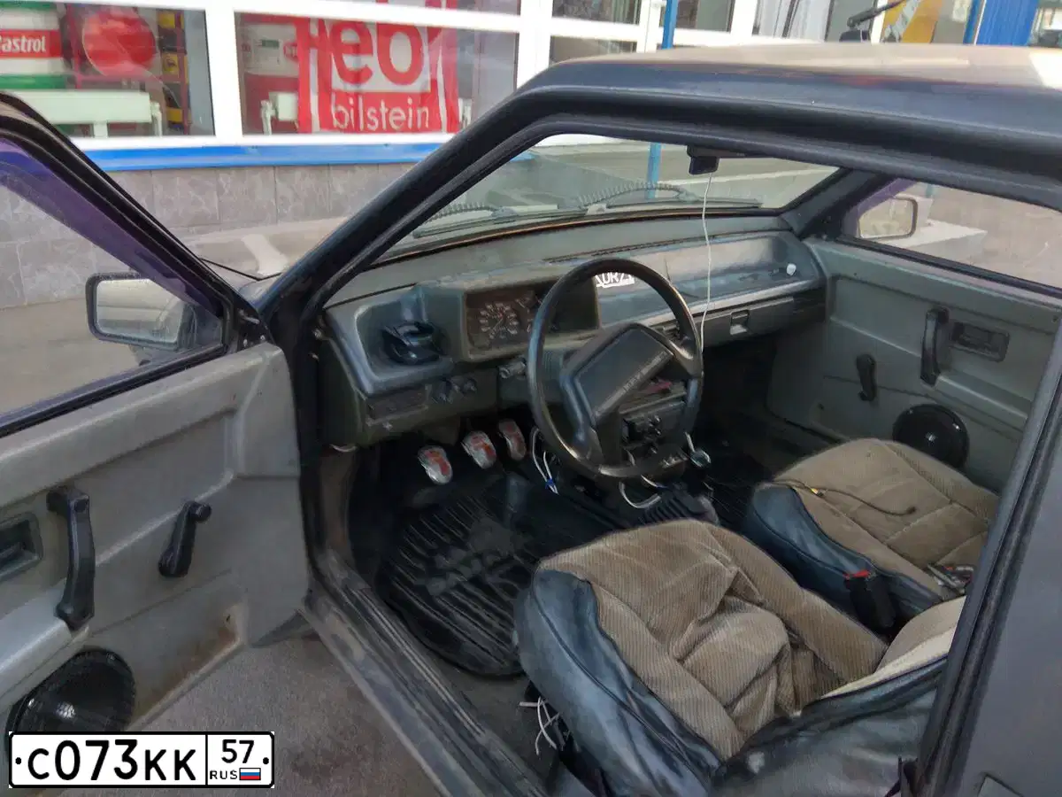 Фото автомобиля LADA 2108 SAMARA, 1990 — госномер С073КК57. Цвет: ЧЕРНЫЙ