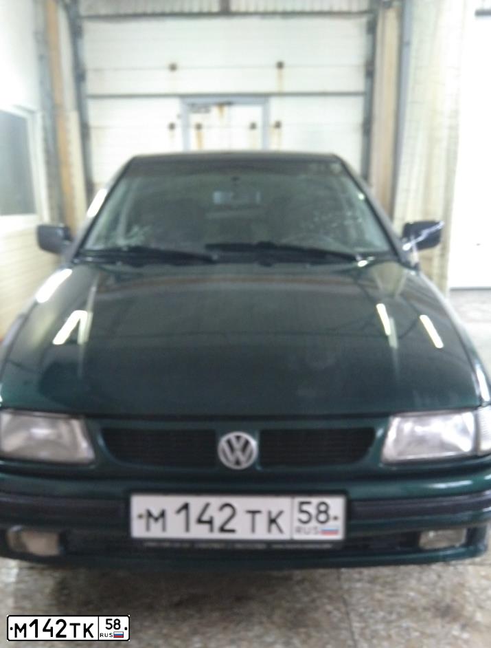 Фото автомобиля VOLKSWAGEN POLO, 1996 — госномер М142ТК58. Цвет: ЗЕЛЕНЫЙ
