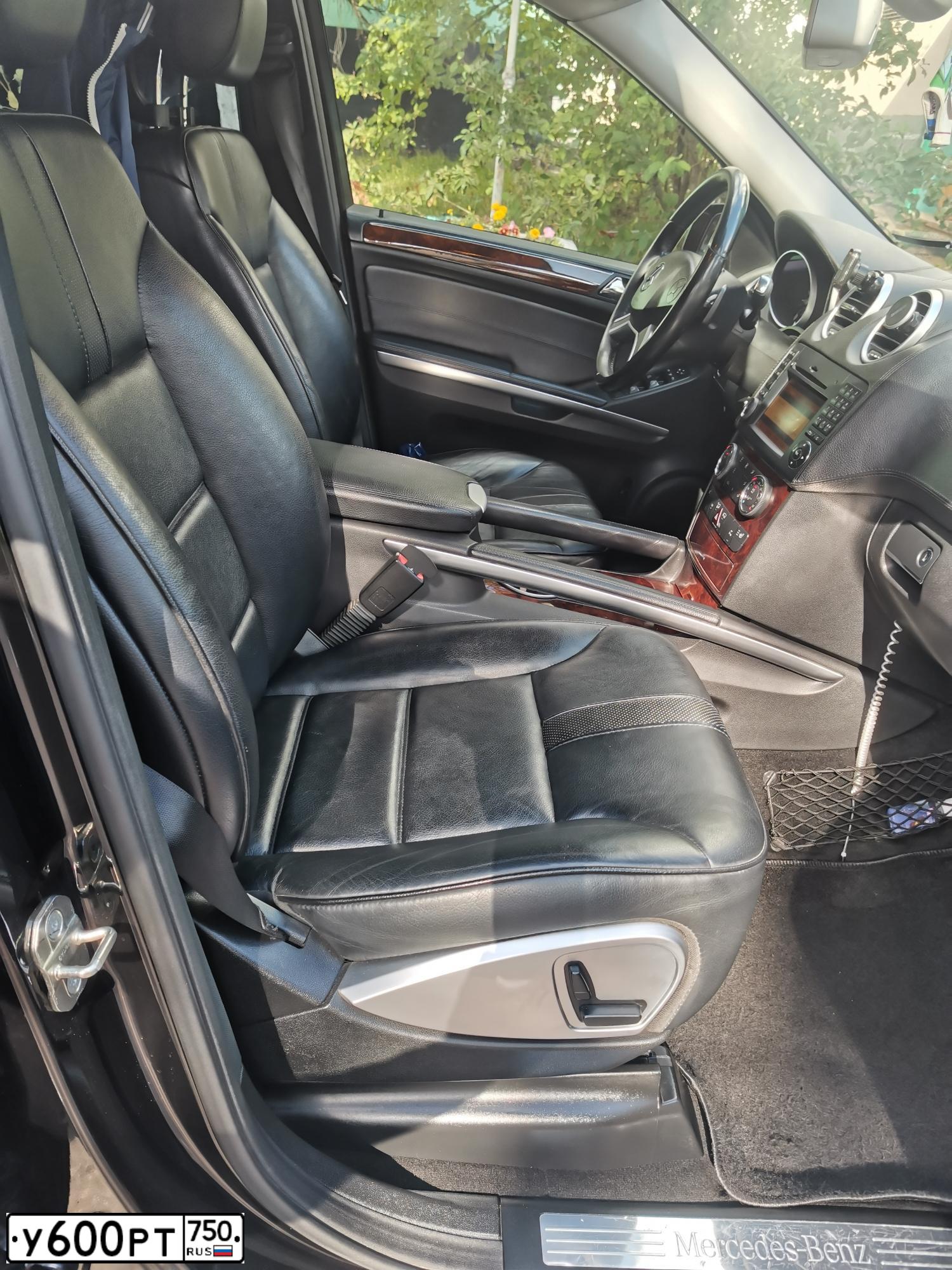 Фото автомобиля MERCEDES-BENZ МЕРСЕДЕС-БЕНЦ ML 320 CDI 4 MATIC, 2008 — госномер Т194РУ790. Цвет: ЧЕРНЫЙ