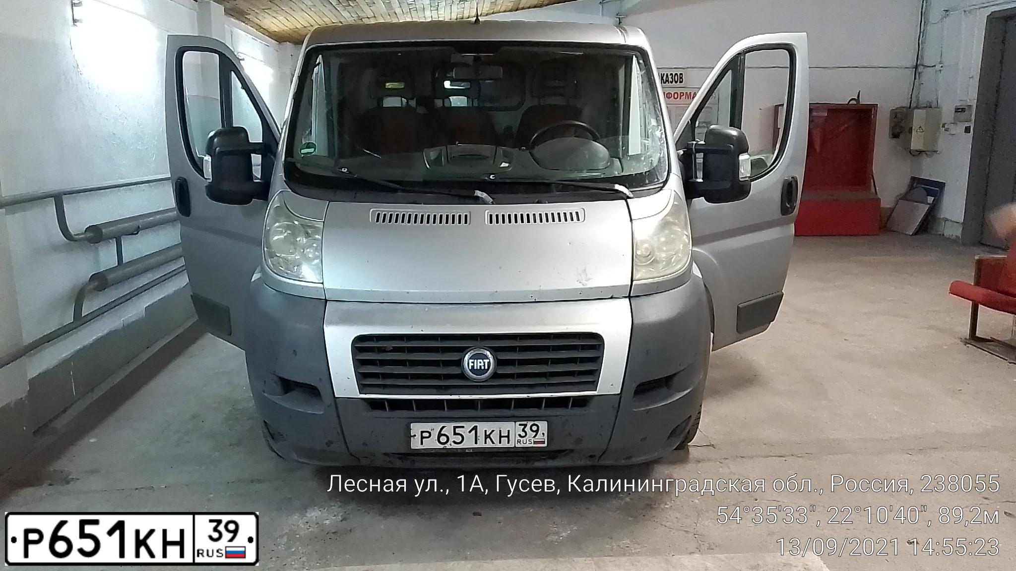 Фото автомобиля FIAT DUCATO, 2006 — госномер Р651КН39. Цвет: СЕРЕБРИСТЫЙ