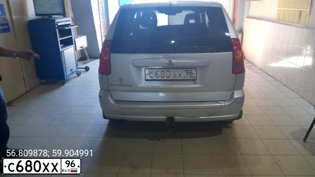 Фото автомобиля MITSUBISHI SPACE STAR, 2004 — госномер С822ХК774. Цвет: СЕРЕБРИСТЫЙ