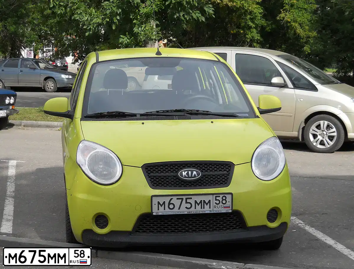 Фото автомобиля KIA PICANTO / MORNING, 2009 — госномер М675ММ58. Цвет: ЖЕЛТО-САЛАТОВЫЙ