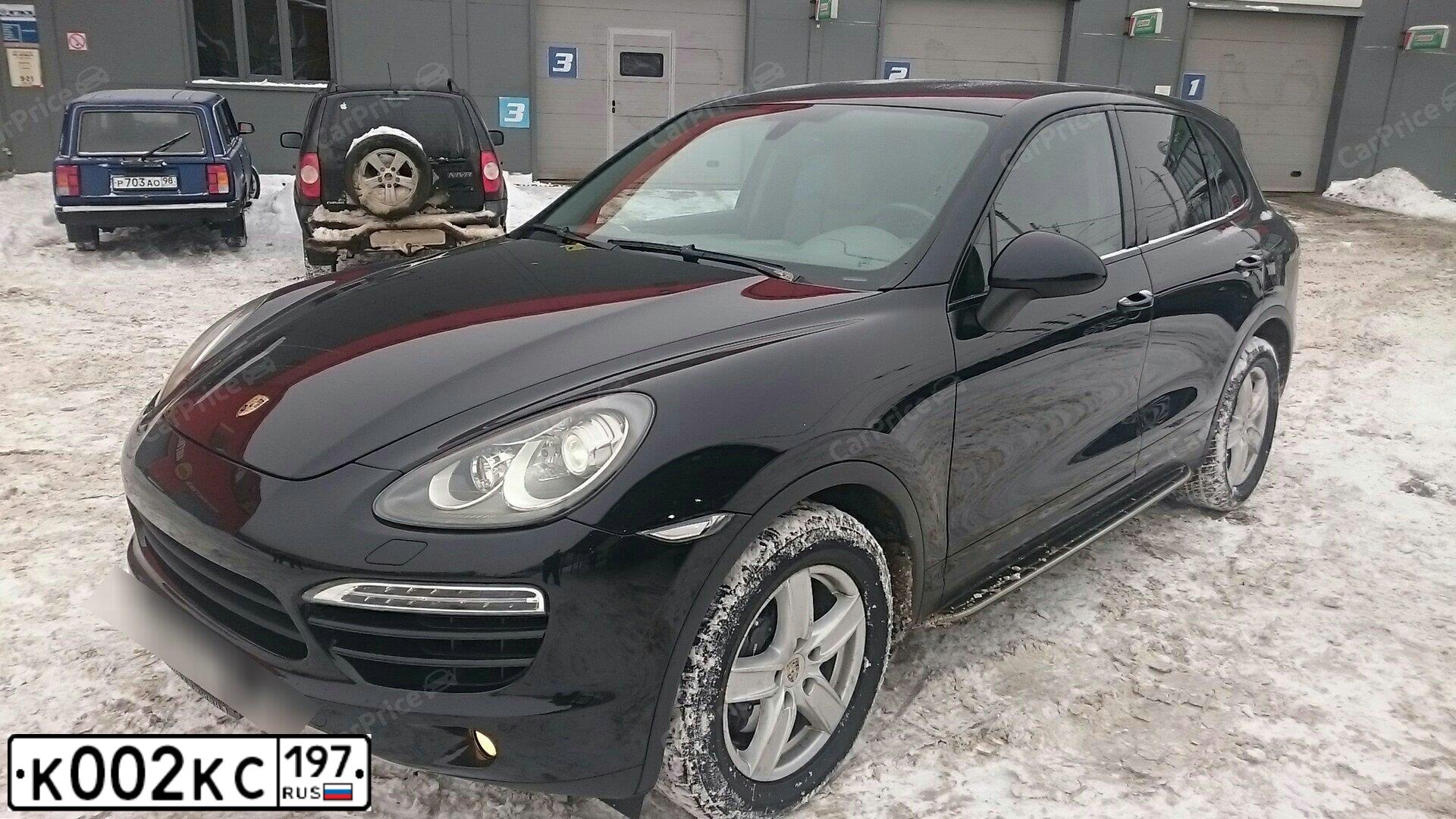 Фото автомобиля TOYOTA LANDCRUISER 200, 2011 — госномер М002ОЕ36. Цвет: ЧЕРНЫЙ