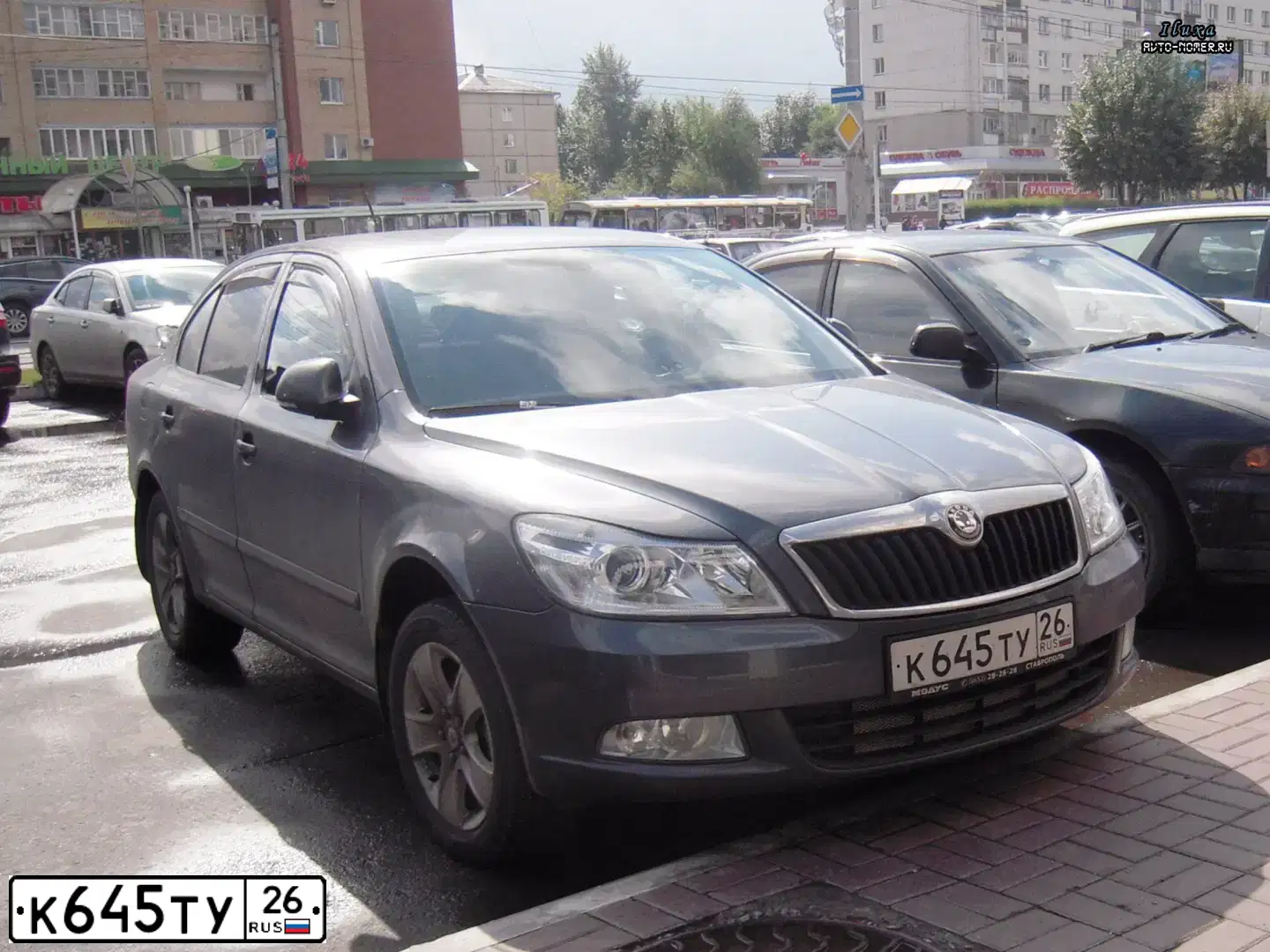 Фото автомобиля SKODA OCTAVIA, 2011 — госномер С058ОА89. Цвет: ТЕМНО-СЕРЫЙ
