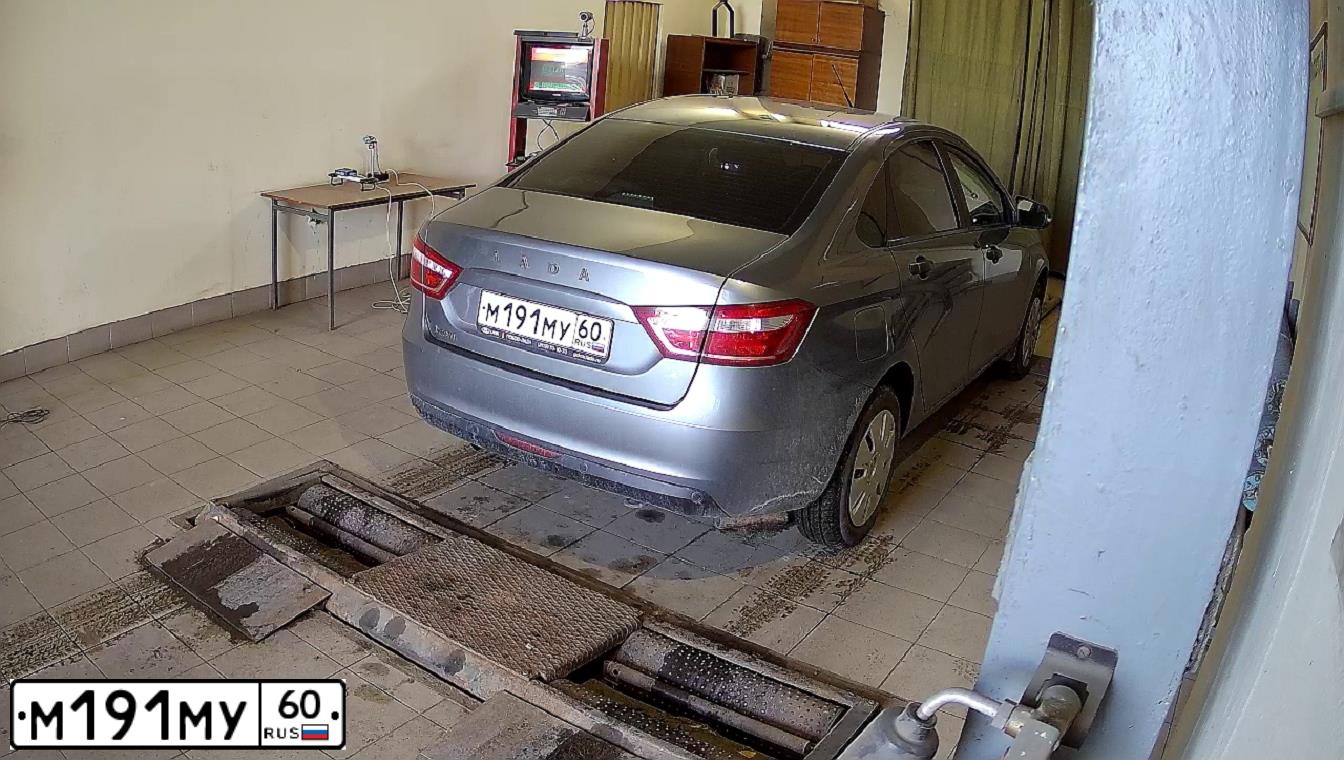 Фото автомобиля LADA 2110 LADA, 2005 — госномер О764РМ64. Цвет: СЕРЕБРИСТО-БЕЖЕВЫЙ