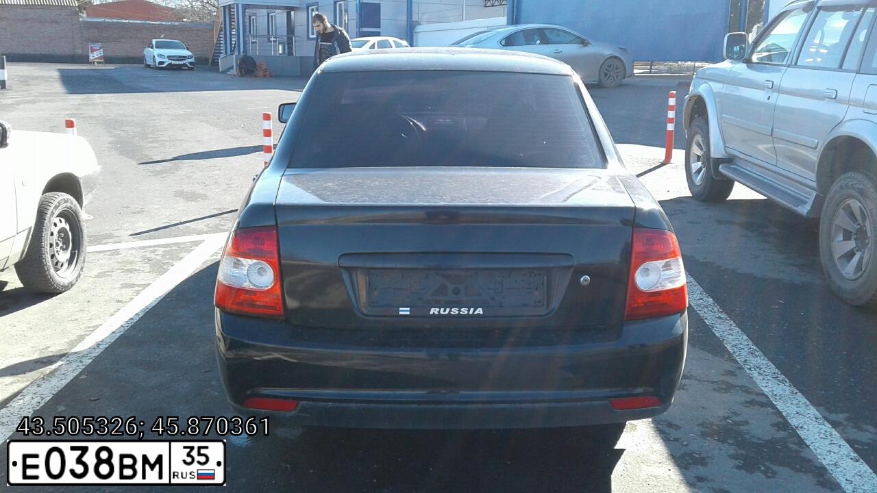 Фото автомобиля LADA 2170 PRIORA, 2010 — госномер В009СК35. Цвет: СИНЕ-ЧЕРНЫЙ