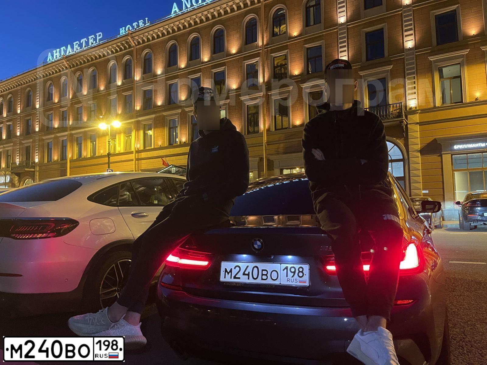 Фото автомобиля BMW 320D XDRIVE, 2021 — госномер М240ВО198. Цвет: СЕРЫЙ