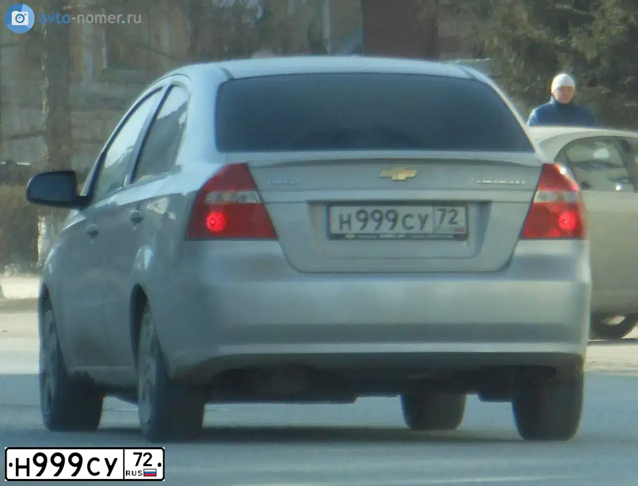 Фото автомобиля CHEVROLET AVEO, 2009 — госномер О578КН72. Цвет: СЕРЕБРИСТЫЙ