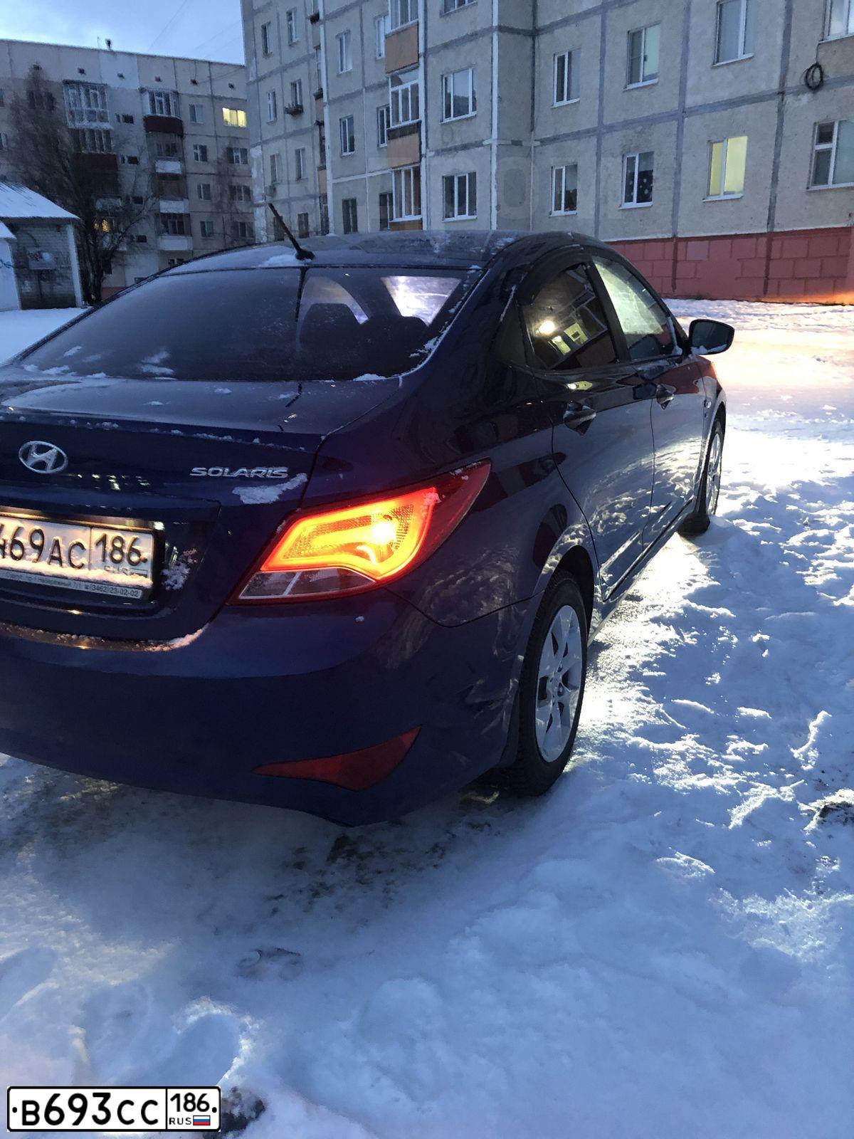Фото автомобиля LADA 2170 PRIORA, 2016 — госномер В693СС186. Цвет: ЧЕРНЫЙ