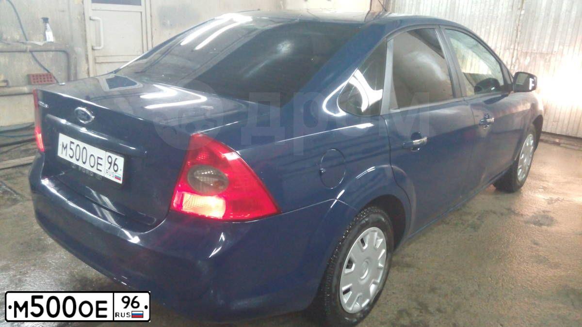Фото автомобиля FORD FOCUS, 2010 — госномер В896ВВ196. Цвет: ТЕМНО-СИНИЙ