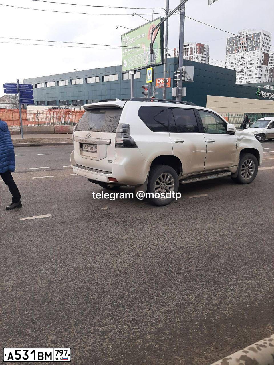 Фото автомобиля TOYOTA LANDCRUISER, 2017 — госномер А531ВМ797. Цвет: БЕЛЫЙ