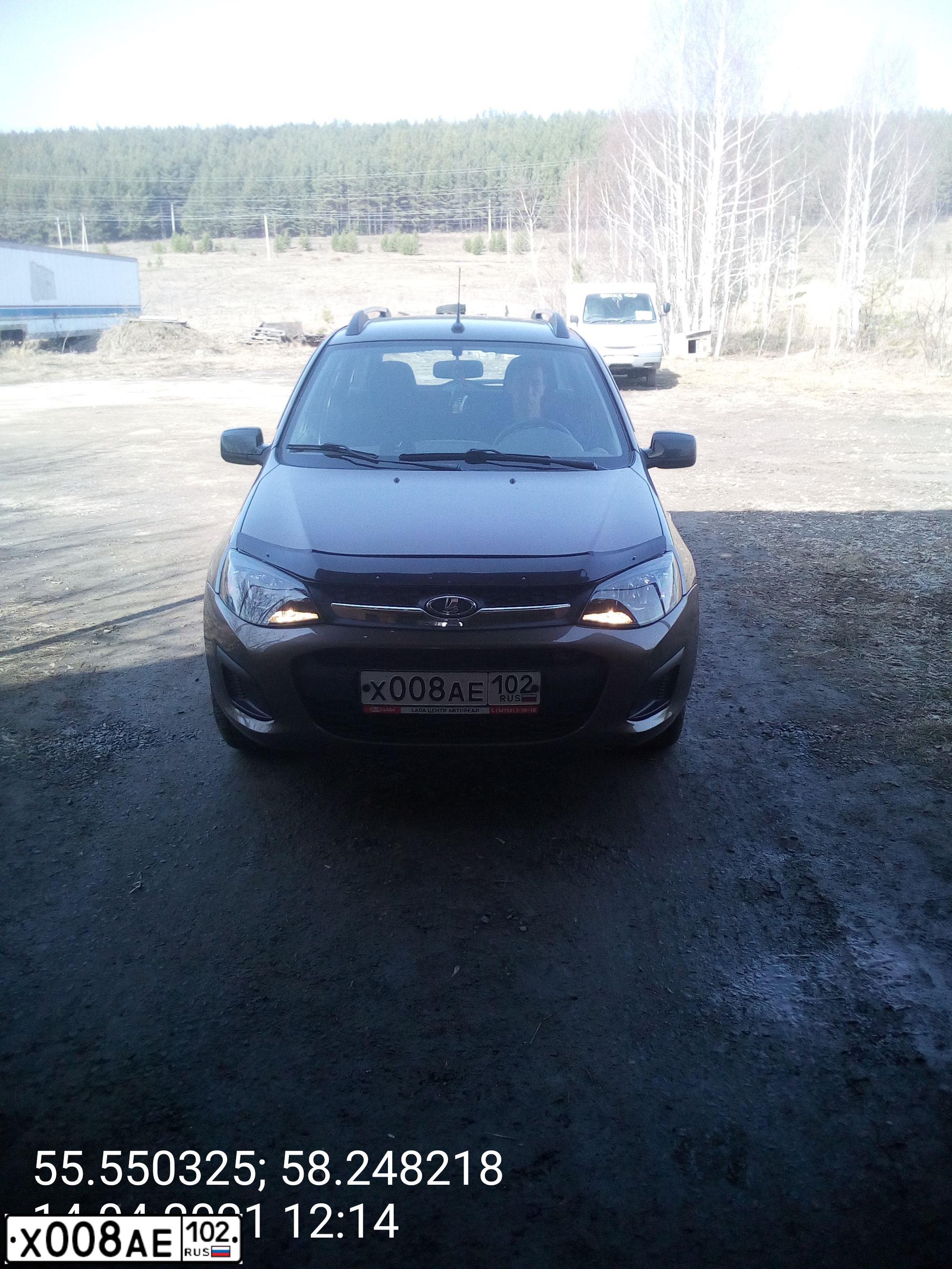 Фото автомобиля LADA 2194 KALINA, 2018 — госномер Х008АЕ102. Цвет: Золотисто-коричневый