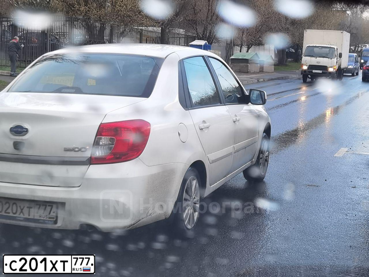 Фото автомобиля MERCEDES S-KLASSE, 2007 — госномер У495МВ31. Цвет: ЧЕРНЫЙ