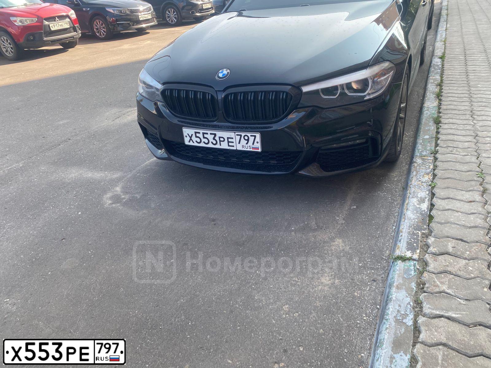 Фото автомобиля BMW 520I, 2018 — госномер О905ЕУ550. Цвет: ЧЕРНЫЙ