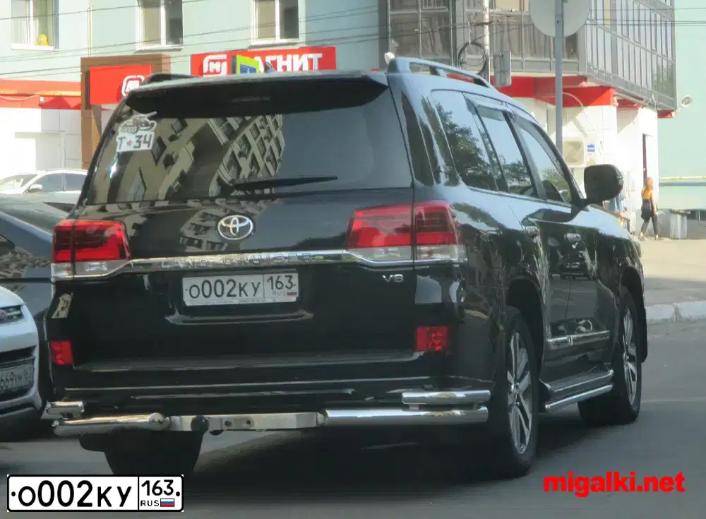 Фото автомобиля LEXUS GX, 2010 — госномер М444АЕ116. Цвет: ПЕРЛАМУТРОВО-БЕЛЫЙ