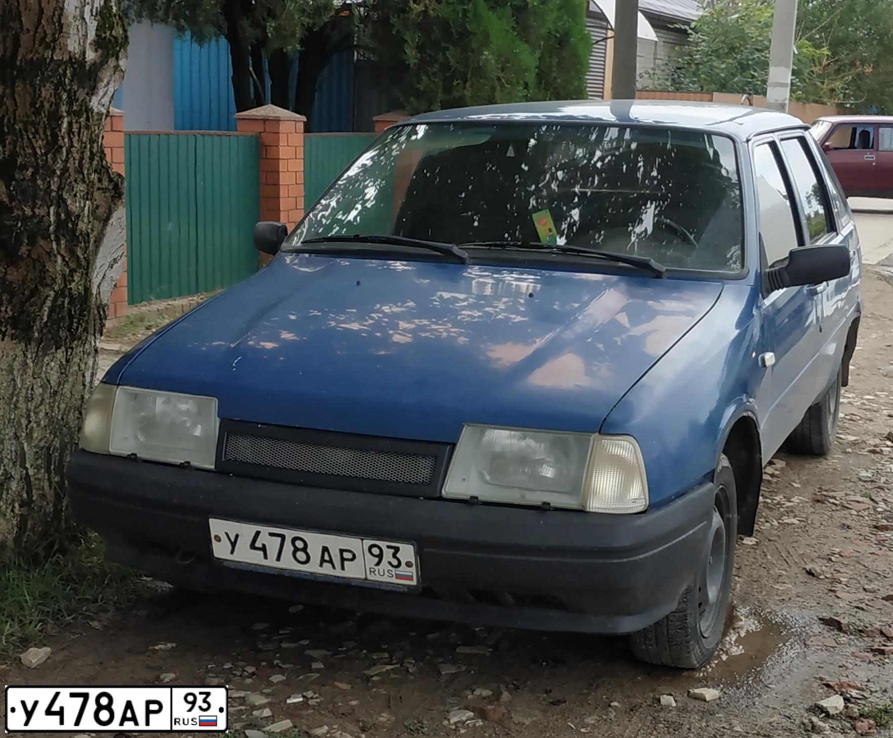 Фото автомобиля IZH 2126, 2003 — госномер У478АР93. Цвет: синий