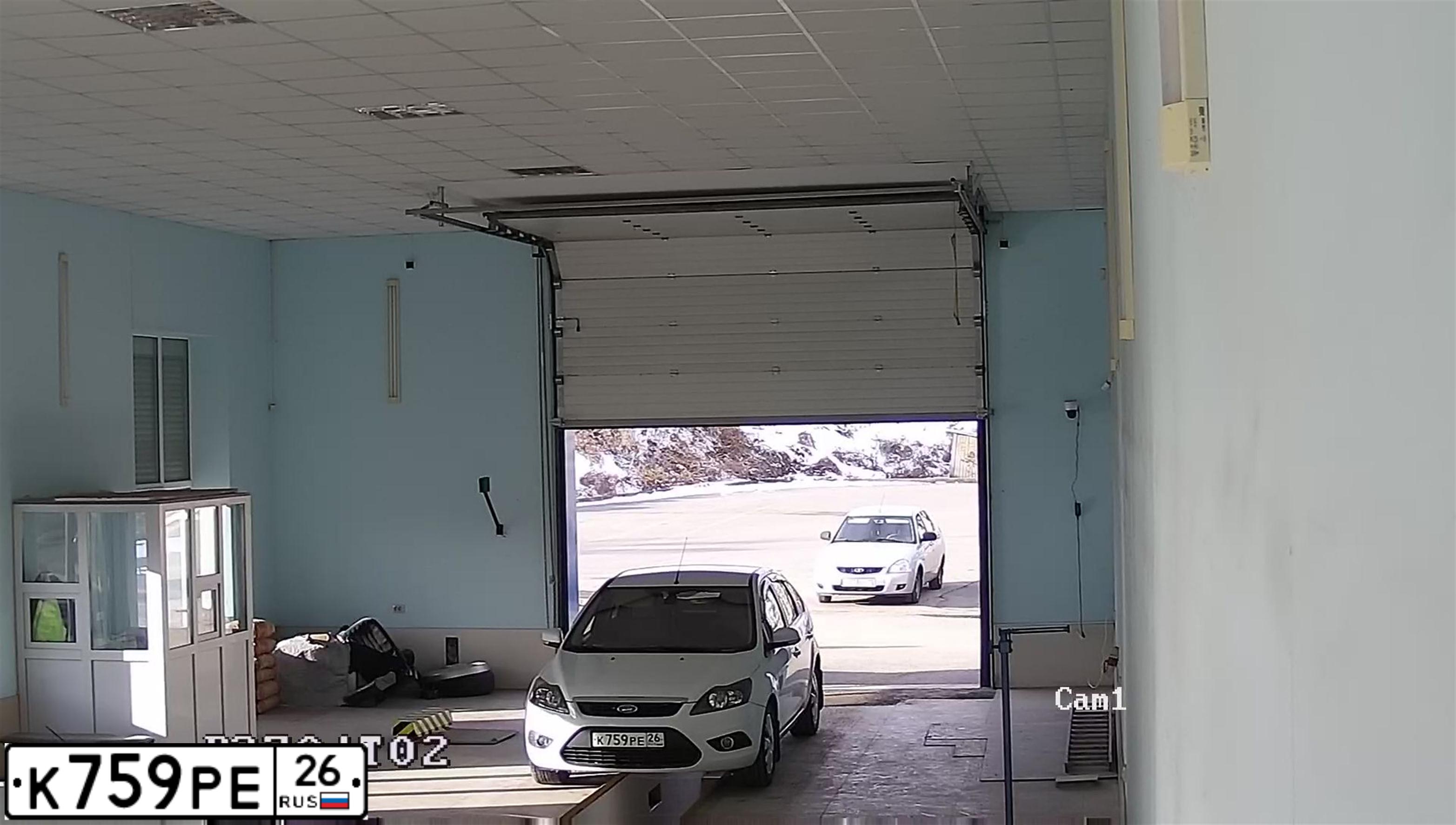 Фото автомобиля FORD FOCUS, 2008 — госномер К759РЕ26. Цвет: БЕЛЫЙ