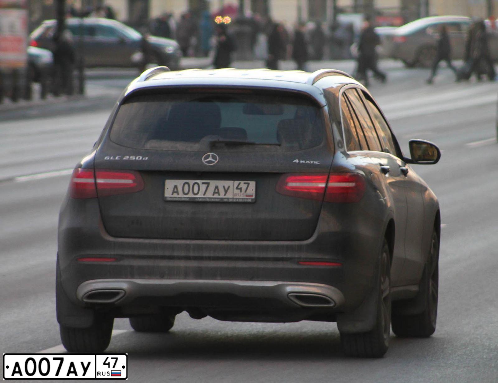 Фото автомобиля VOLKSWAGEN TOUAREG, 2011 — госномер Н408РХ73. Цвет: ЧЕРНЫЙ