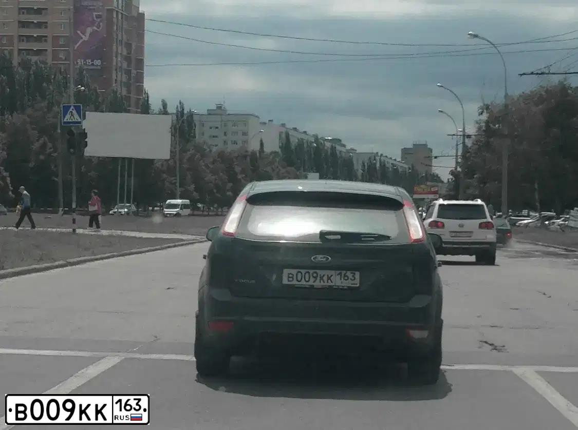 Фото автомобиля LADA 2172 PRIORA, 2002 — госномер М999МВ73. Цвет: СЕРЕБРИСТЫЙ