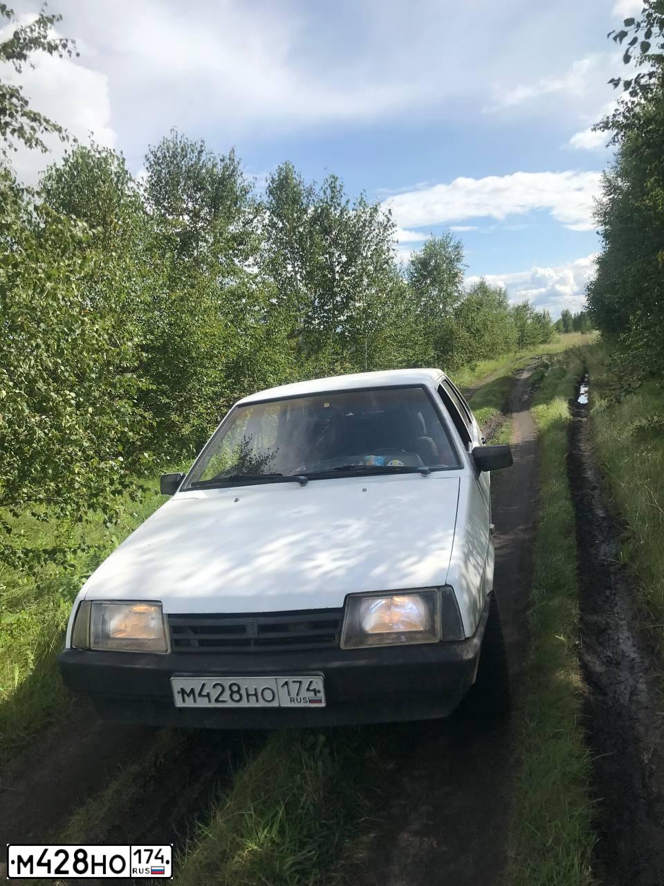 Фото автомобиля LADA 2109 SAMARA, 2000 — госномер М428НО174. Цвет: Белый