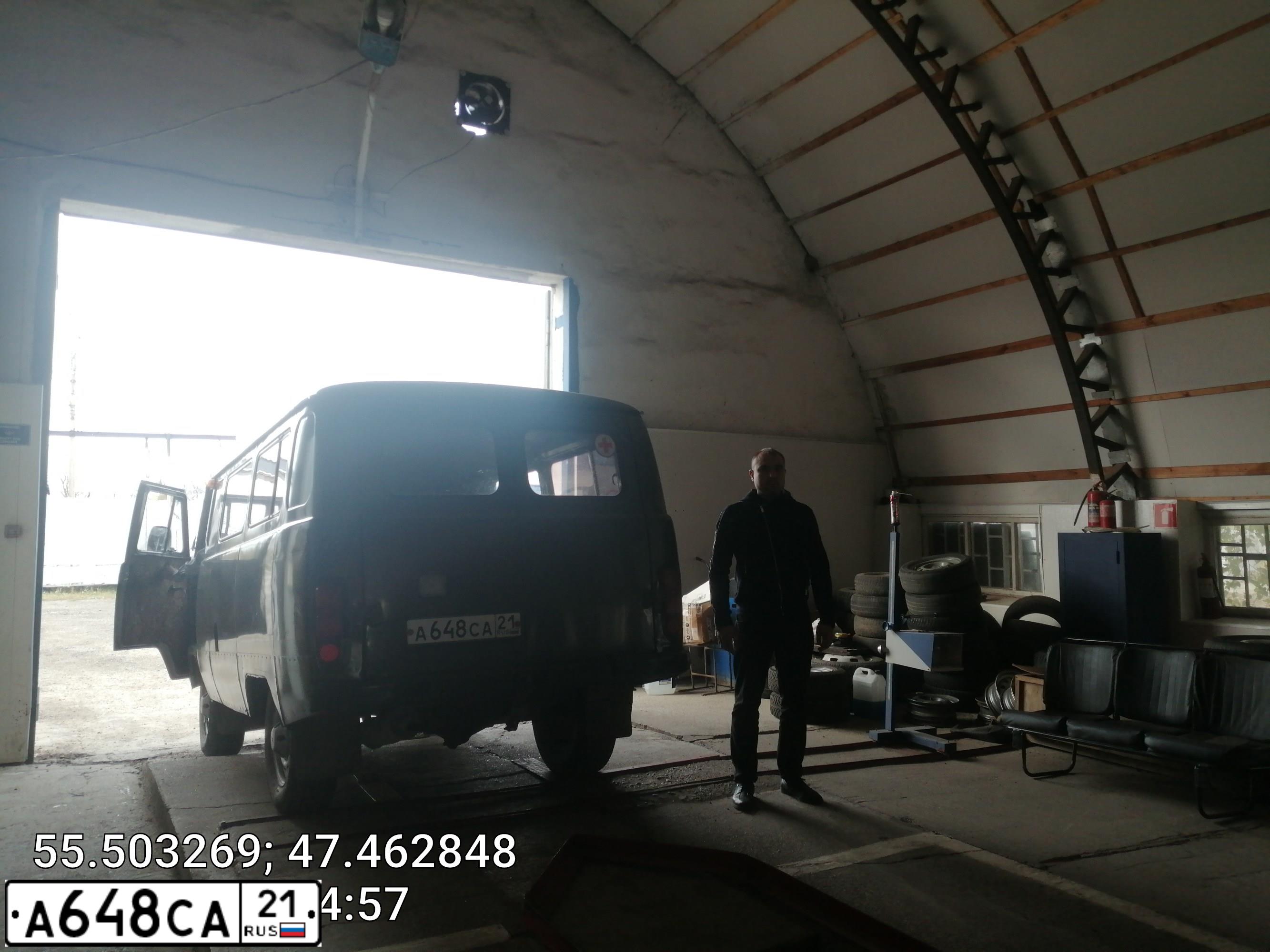 Фото автомобиля UAZ 3741, 2010 — госномер А648СА21. Цвет: ЗАЩИТНЫЙ