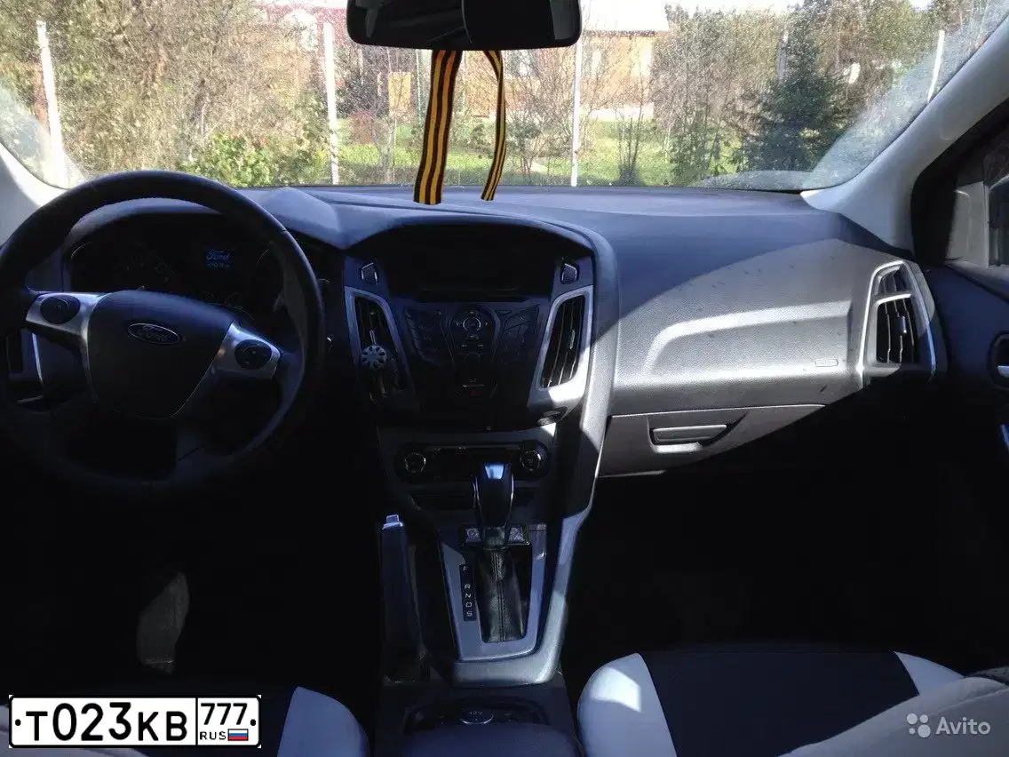 Фото автомобиля FORD FOCUS, 2014 — госномер Х982РР750. Цвет: ЧЕРНЫЙ