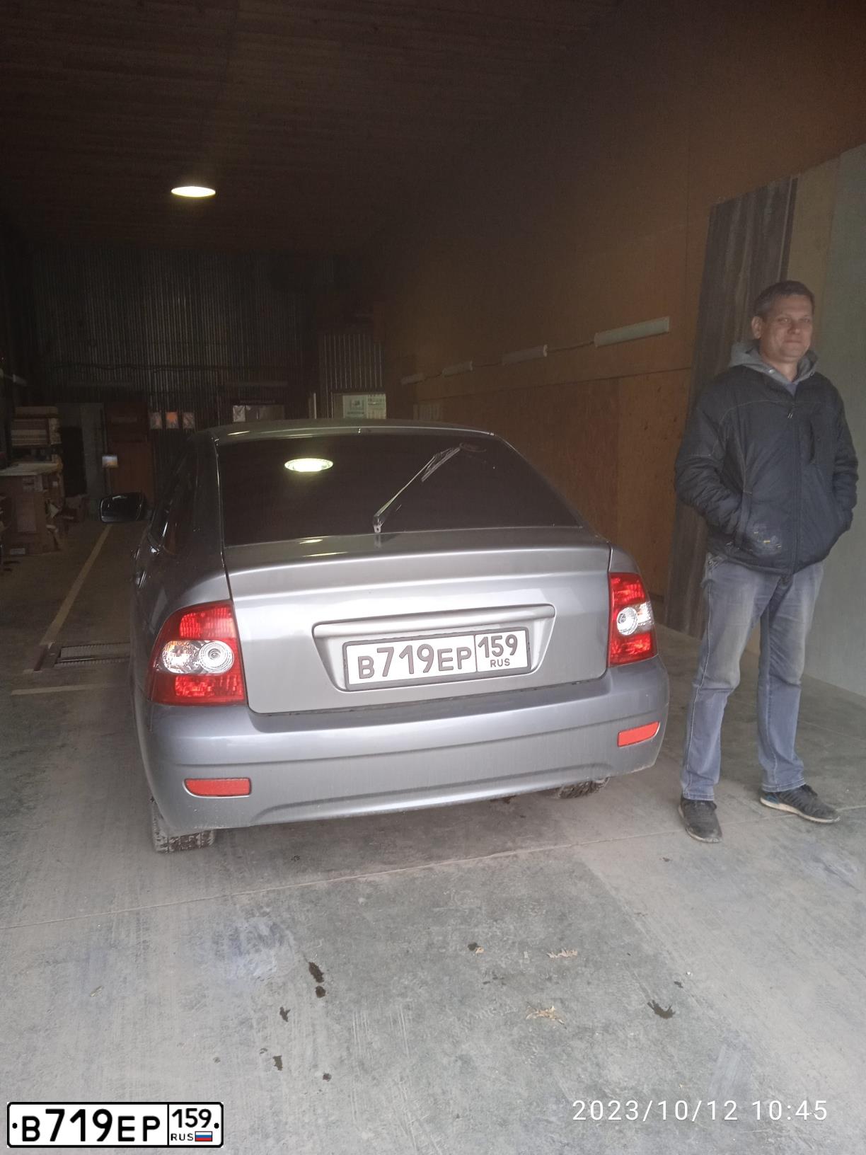 Фото автомобиля LADA PRIORA, 2012 — госномер Р662НО159. Цвет: Средний серо-зеленый мет.
