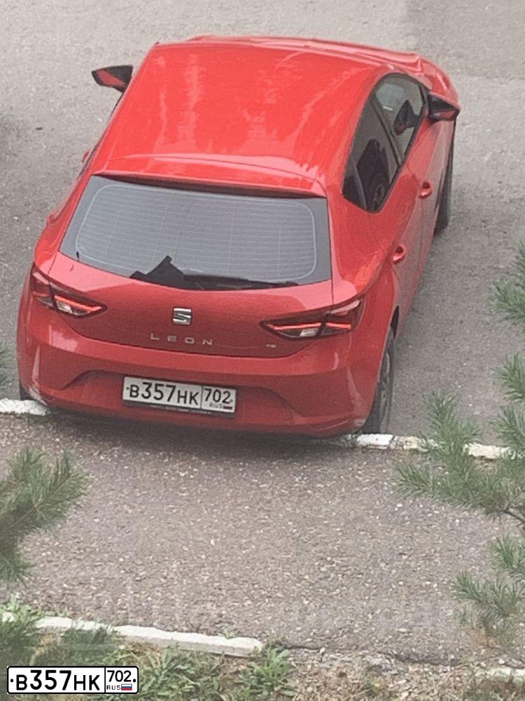 Фото автомобиля SEAT LEON, 2013 — госномер В357НК702