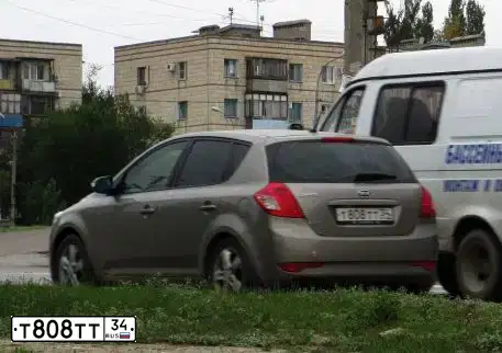 Фото автомобиля VAZ ВАЗ 2109, 1995 — госномер Т808ТТ34. Цвет: БЕЛЫЙ