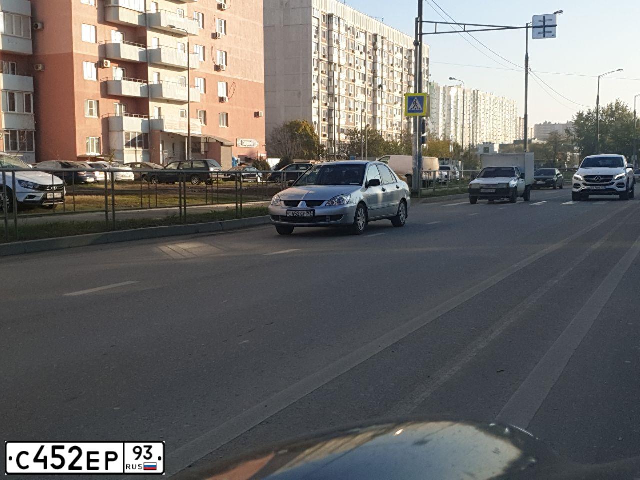 Фото автомобиля MITSUBISHI LANCER, 2006 — госномер С452ЕР93. Цвет: серебристый