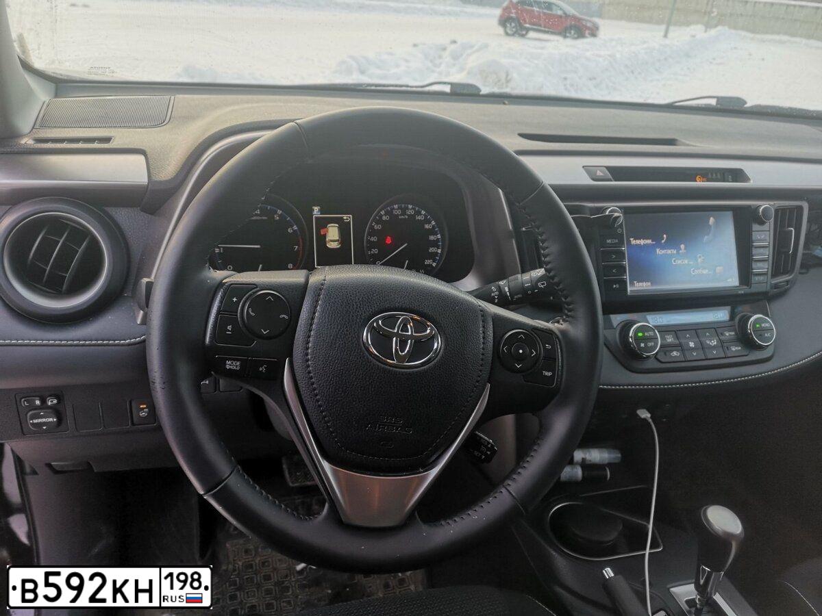 Фото автомобиля TOYOTA RAV4, 2018 — госномер К627УВ763. Цвет: ЧЕРНЫЙ МЕТАЛЛИК