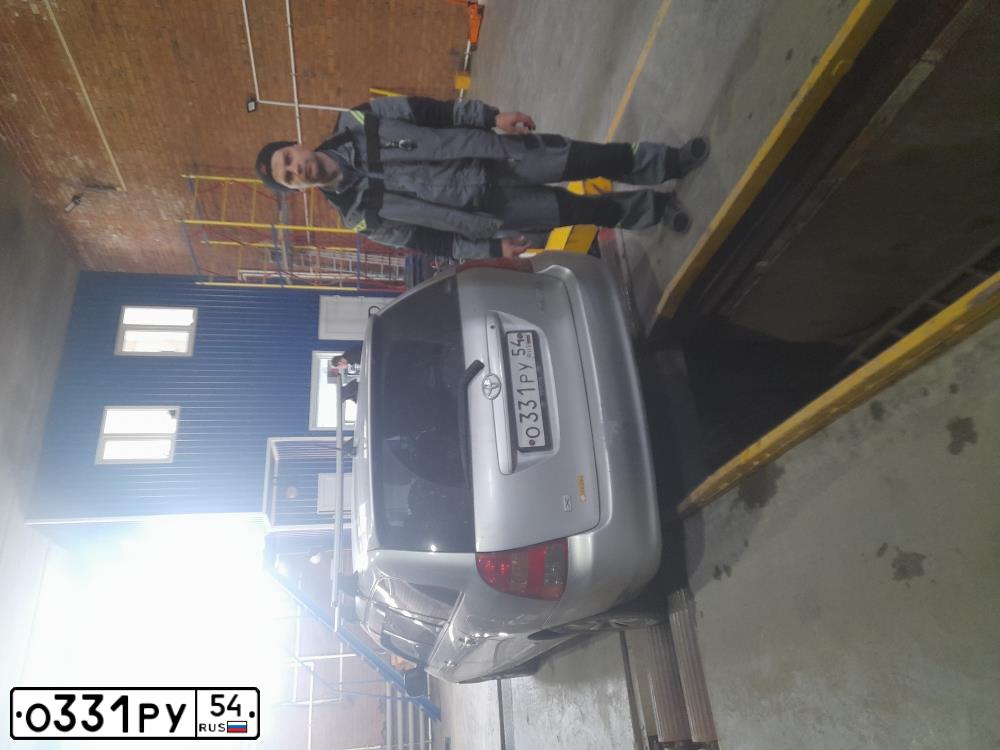 Фото автомобиля TOYOTA COROLLA, 2003 — госномер О331РУ54