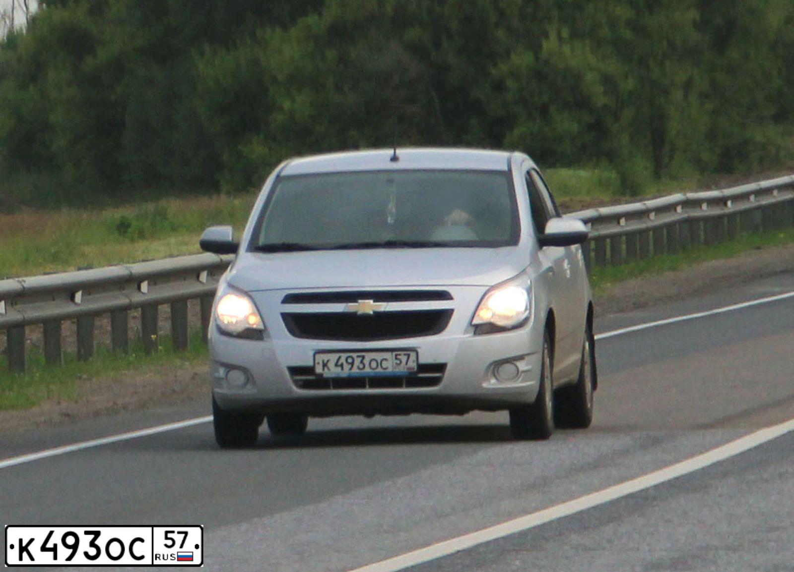 Фото автомобиля CHEVROLET COBALT, 2013 — госномер К493ОС57. Цвет: Серебристый