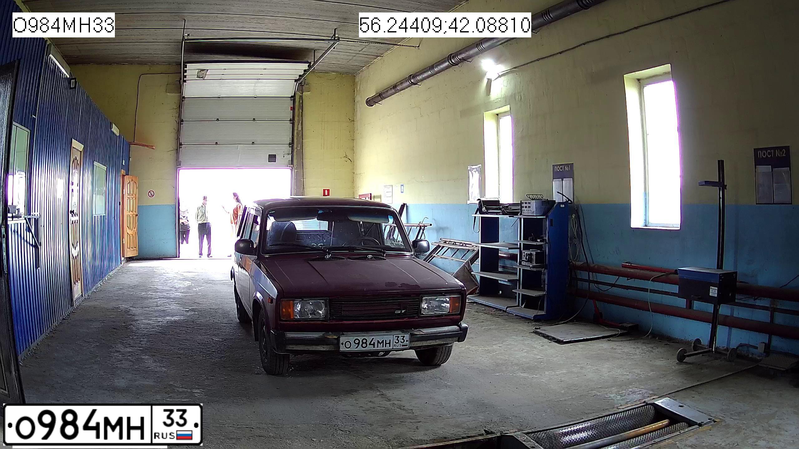 Фото автомобиля ВАЗ21043, 1996 — госномер О984МН33. Цвет: БОРДОВЫЙ