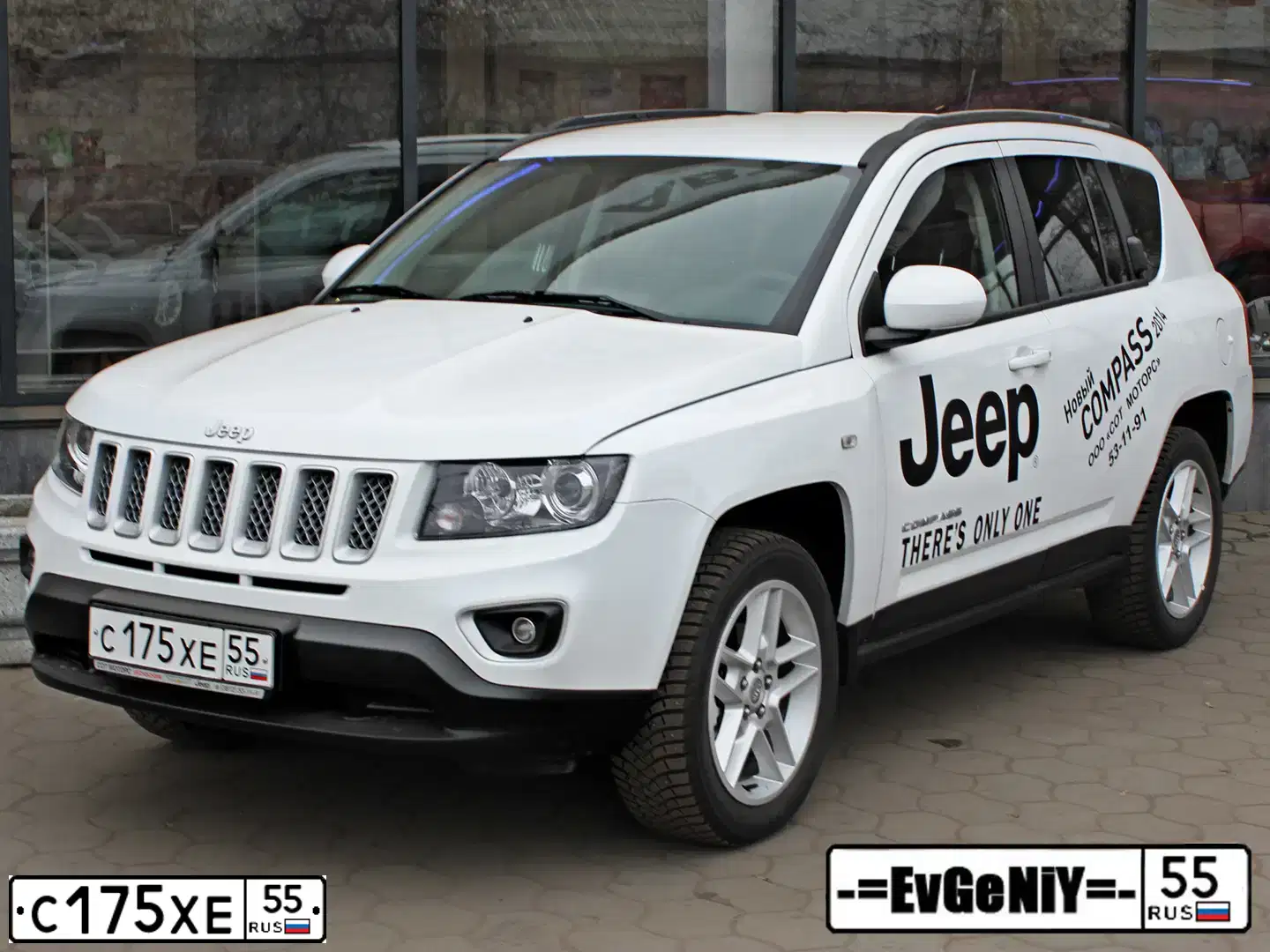 Фото автомобиля JEEP COMPASS, 2013 — госномер М852ТУ154