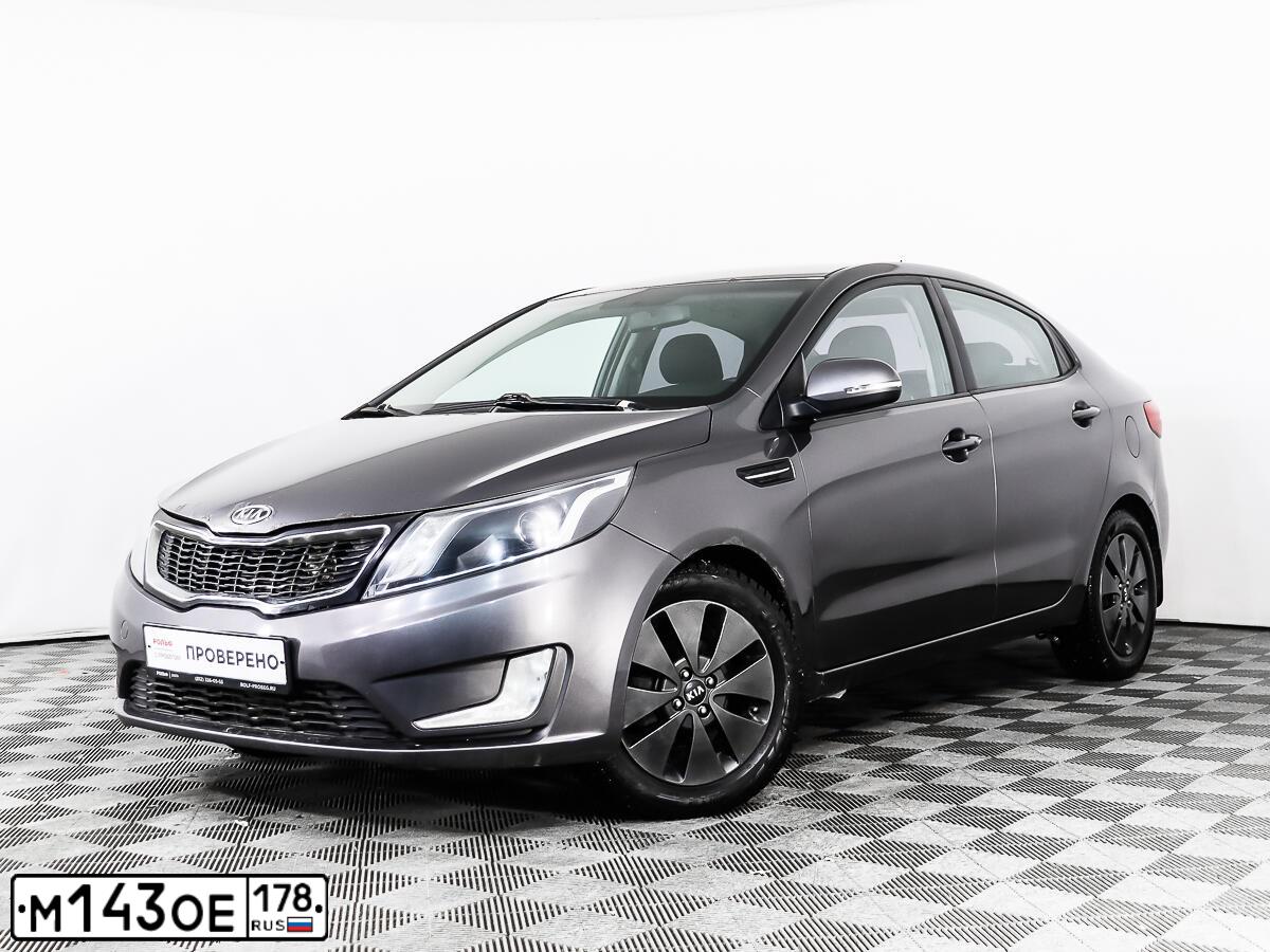 Фото автомобиля KIA RIO, 2012 — госномер М143ОЕ178. Цвет: СЕРЫЙ
