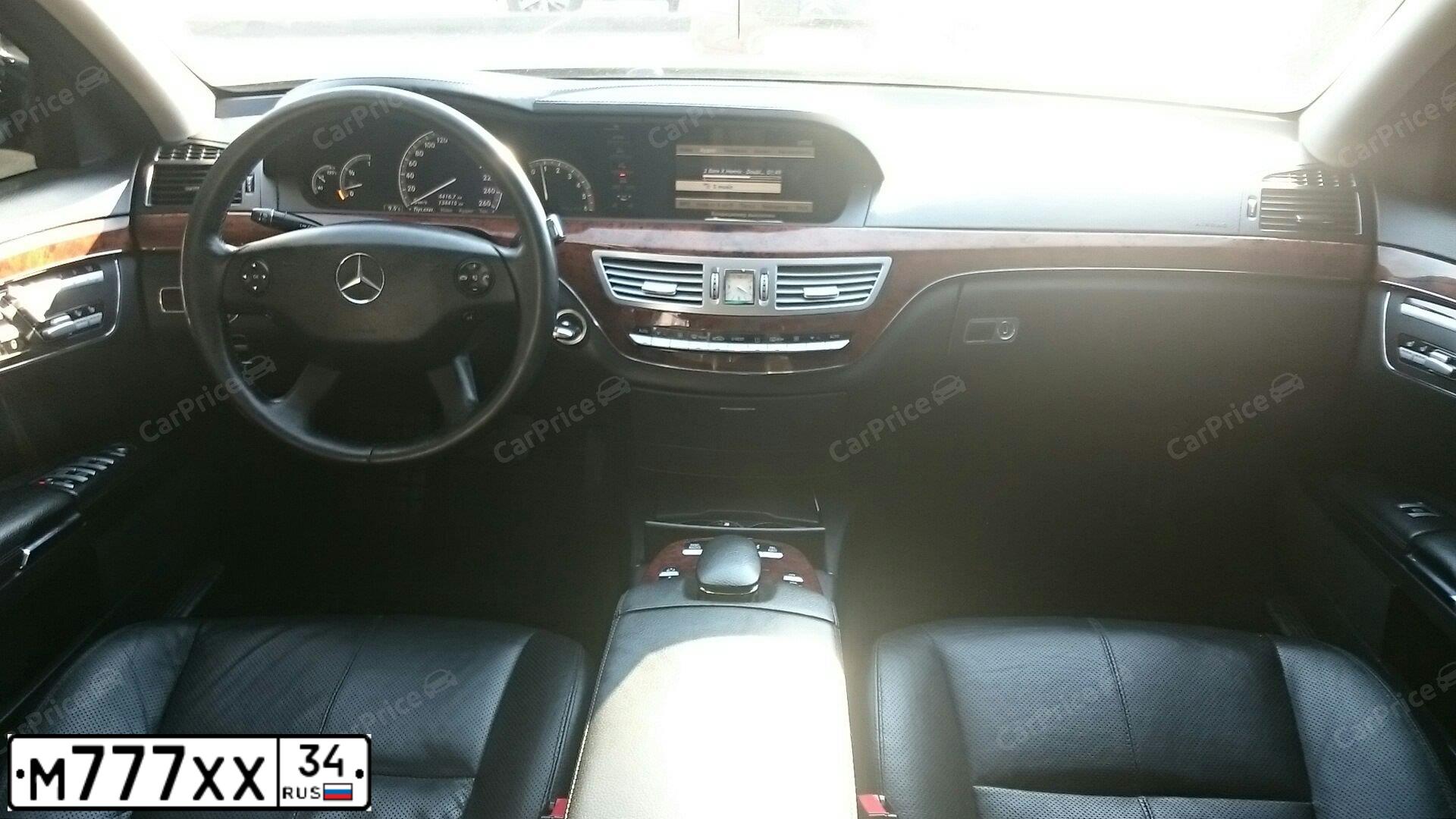 Фото автомобиля MERCEDES E-KLASSE, 2010 — госномер С263НЕ05. Цвет: Серый