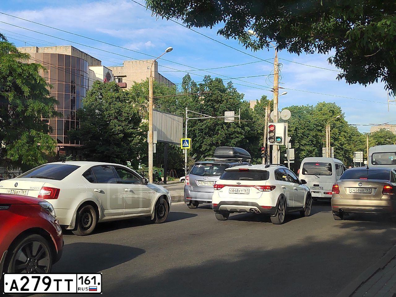 Фото автомобиля HYUNDAI SOLARIS, 2011 — госномер К025МА197. Цвет: ЧЕРНЫЙ