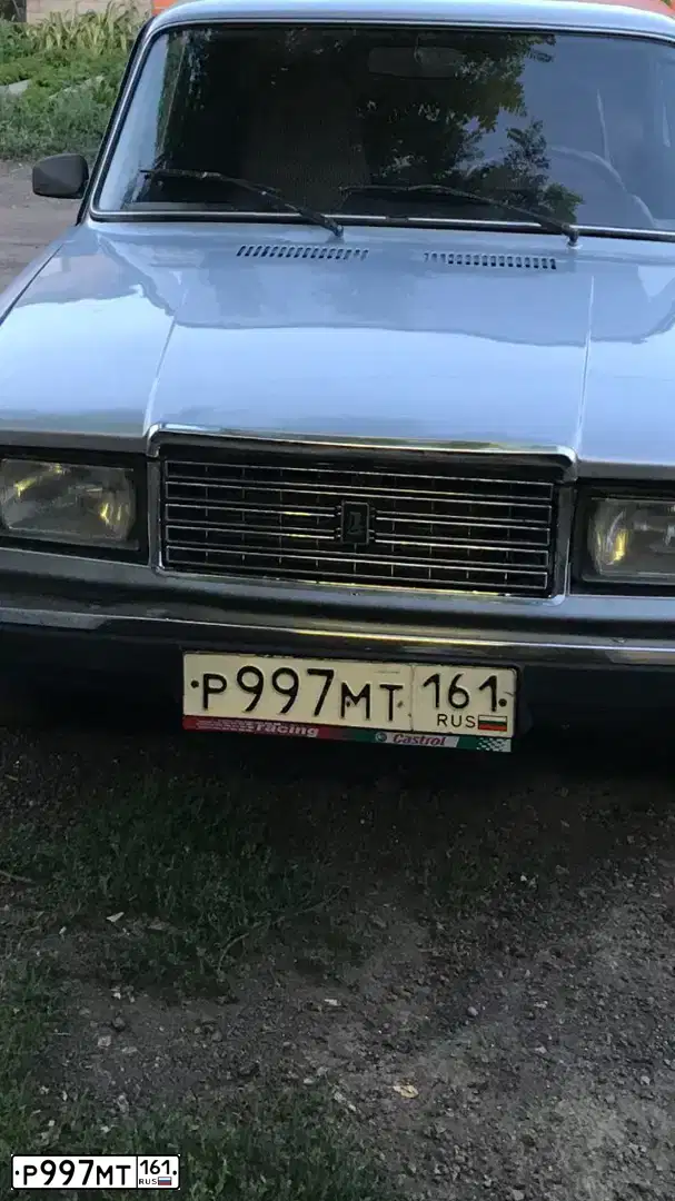 Фото автомобиля LADA 2107, 2010 — госномер Р997МТ161. Цвет: СВЕТЛО-СЕРЕБРИСТЫЙ  МЕТАЛЛИК