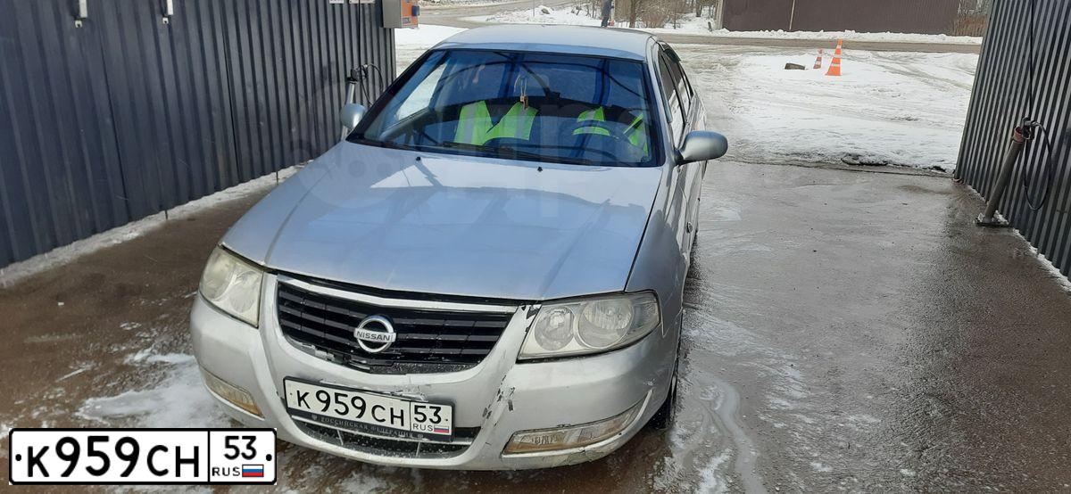 Фото автомобиля NISSAN ALMERA, 2006 — госномер К959СН53. Цвет: Серебристый