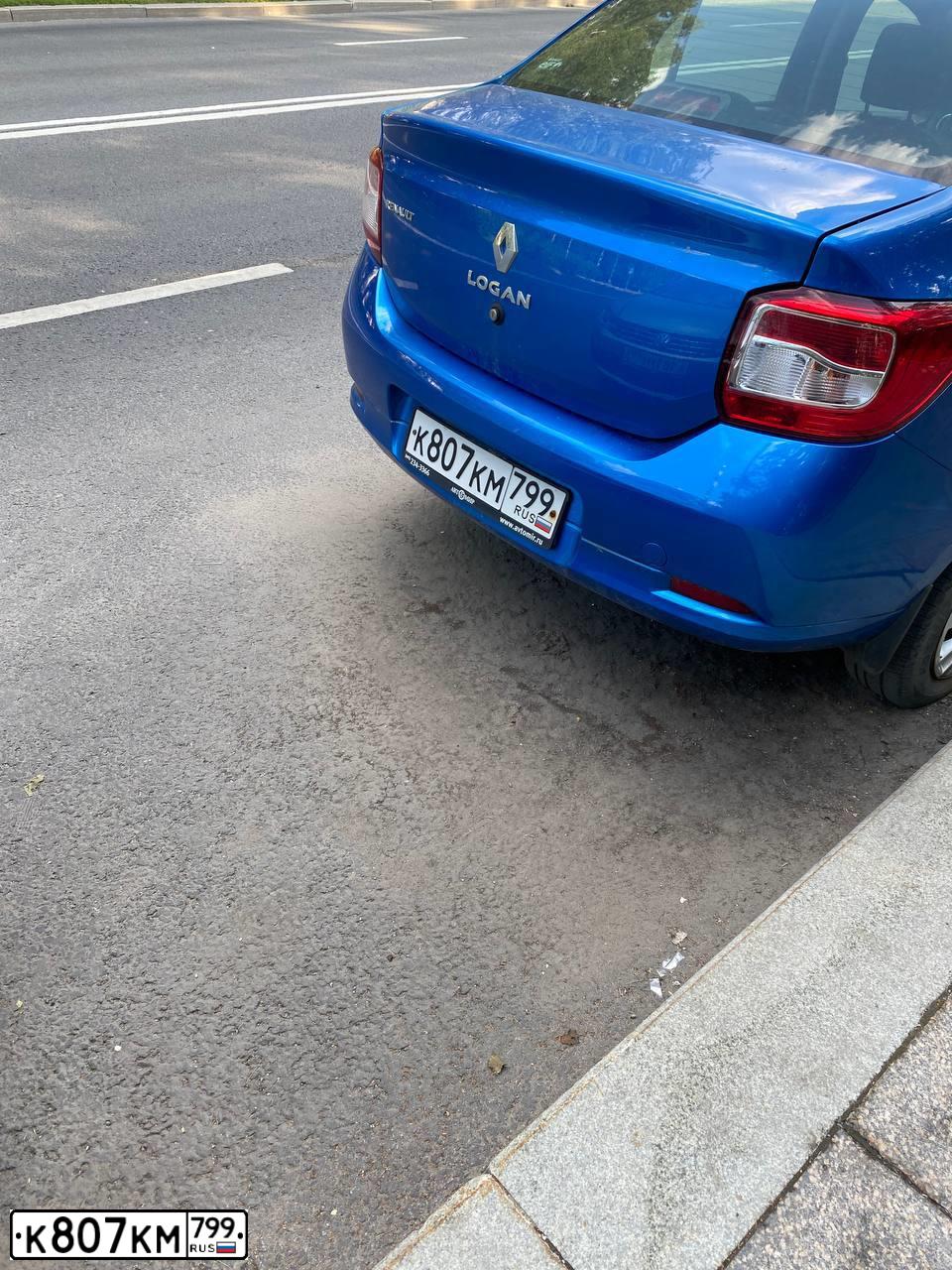 Фото автомобиля RENAULT LOGAN, 2018 — госномер К807КМ799. Цвет: СВЕТЛО СИНИЙ