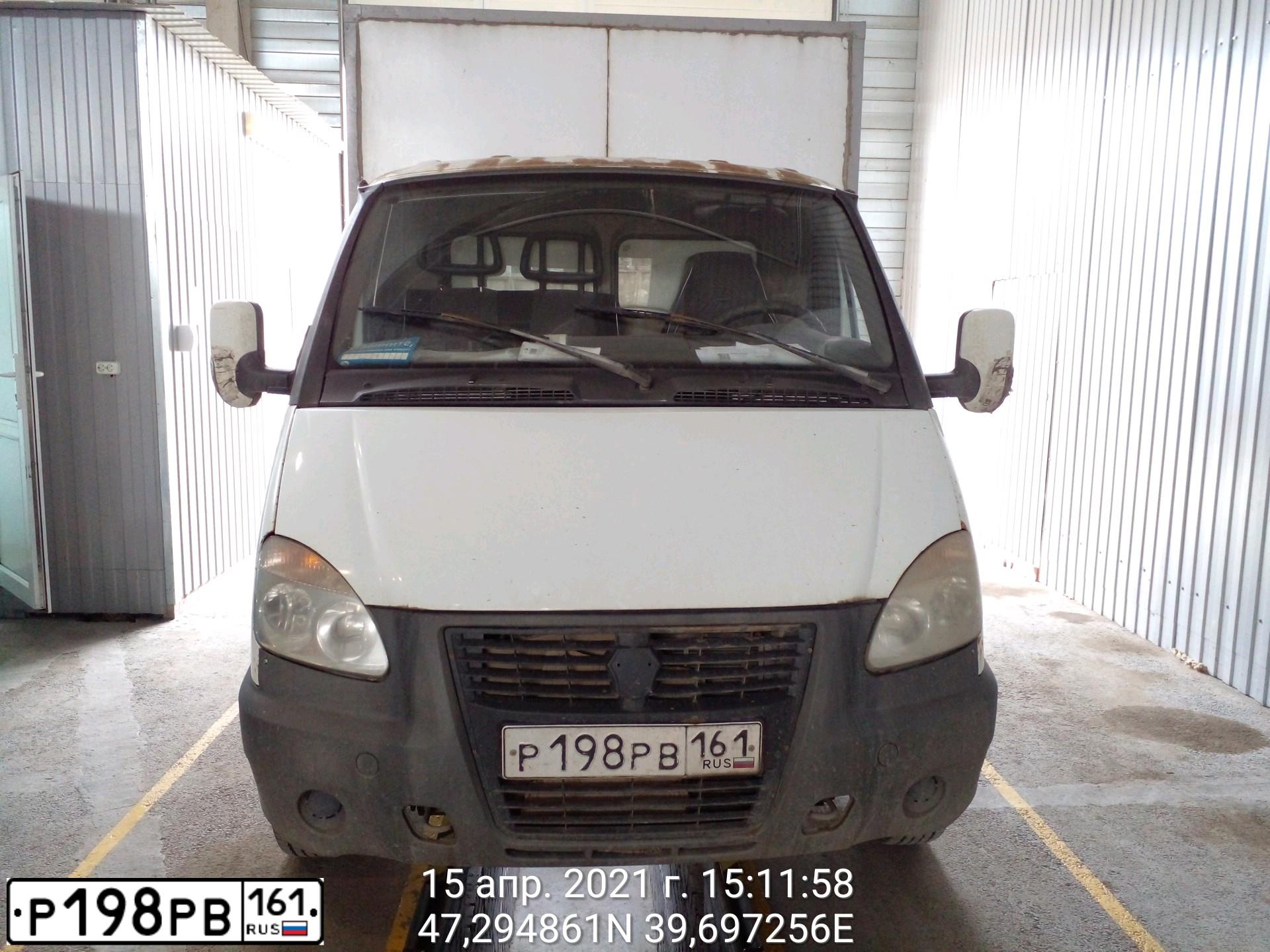 Фото автомобиля HYUNDAI SOLARIS, 2011 — госномер Р198НВ161. Цвет: КРАСНЫЙ ГРАНАТ
