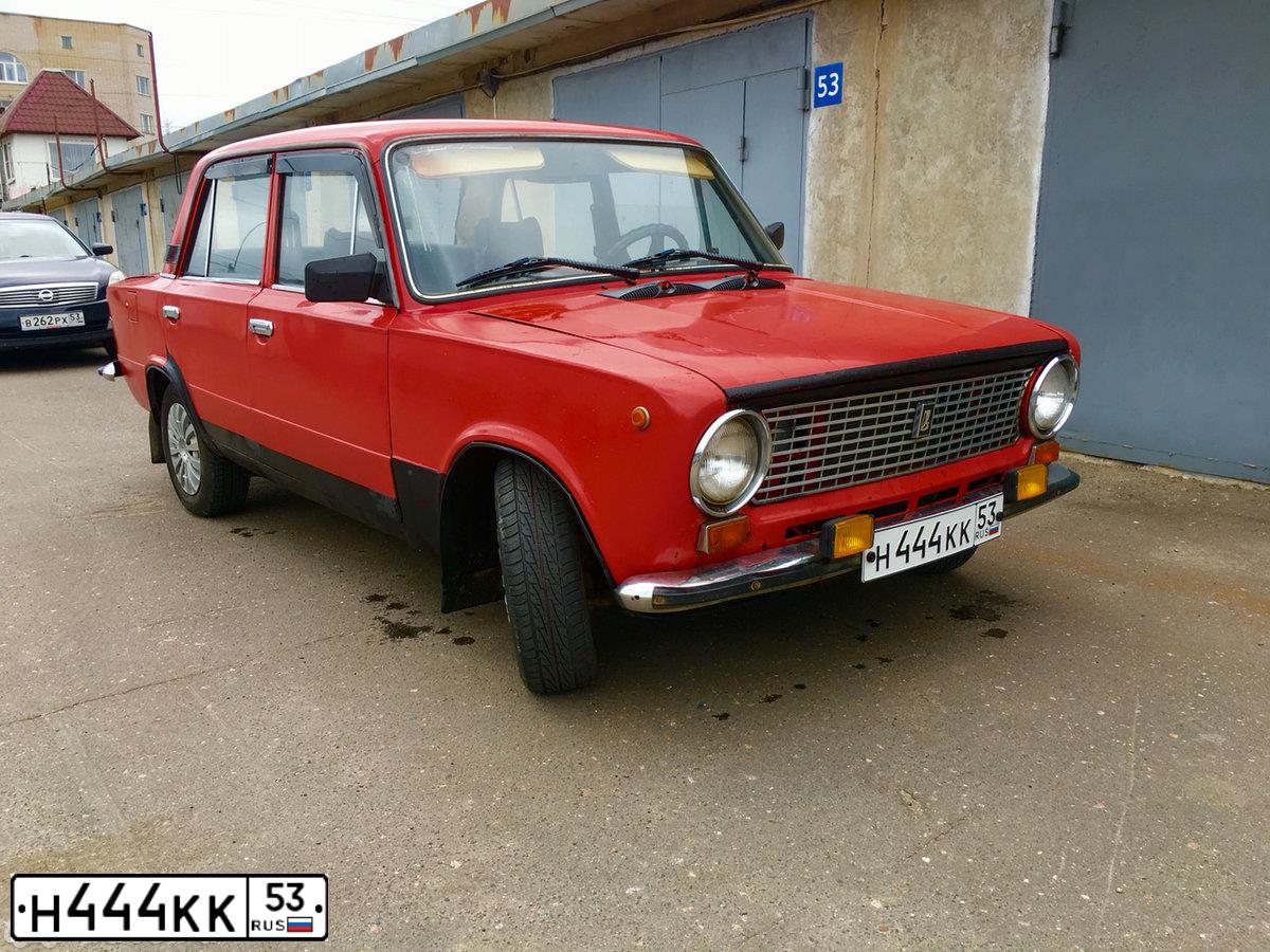 Фото автомобиля LADA 2101, 1983 — госномер Н444КК53. Цвет: КРАСНЫЙ