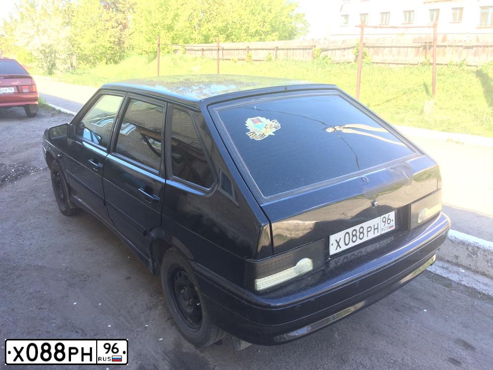 Фото автомобиля LADA 2114 SAMARA, 2013 — госномер Х088РН96. Цвет: Сине-Черный