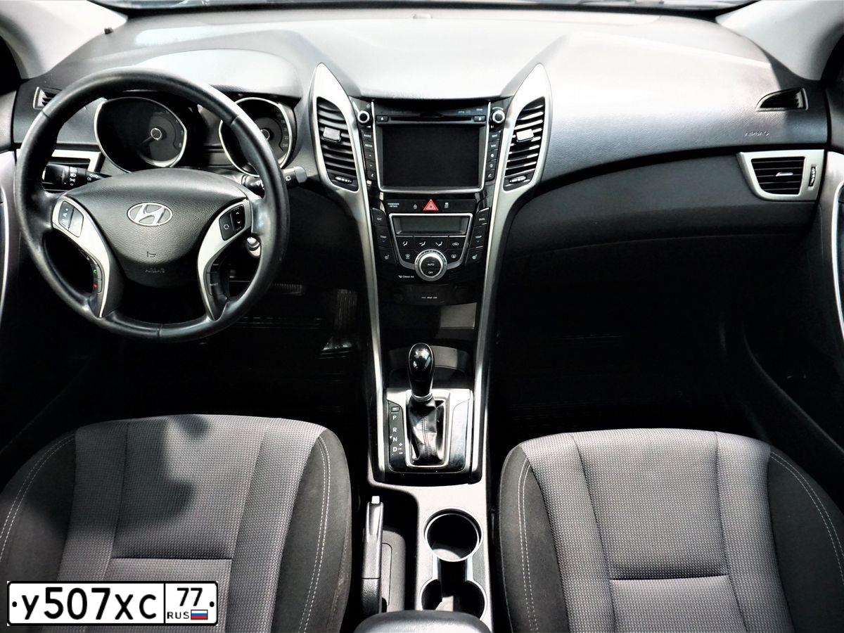 Фото автомобиля HYUNDAI I30, 2012 — госномер У507ХС77. Цвет: СЕРО-СИНИЙ