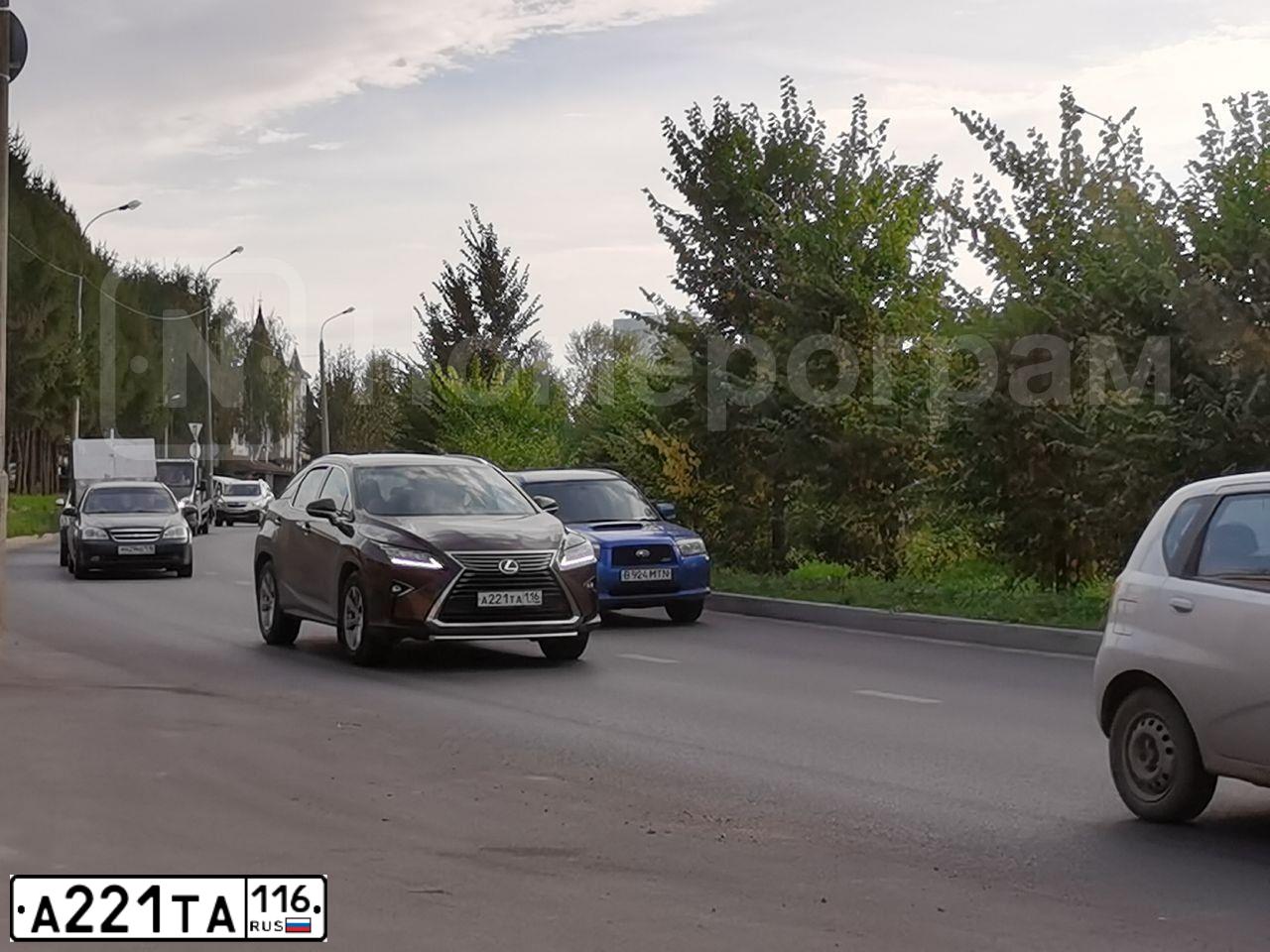 Фото автомобиля LEXUS RX, 2016 — госномер А221ТА116. Цвет: Коричневый