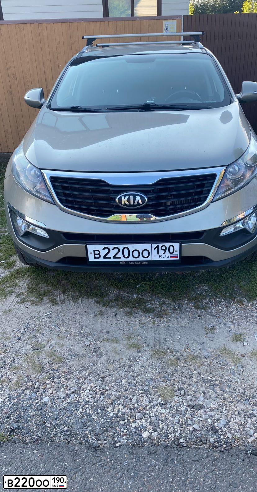Фото автомобиля KIA SPORTAGE, 2012 — госномер В220ОО190. Цвет: Серый