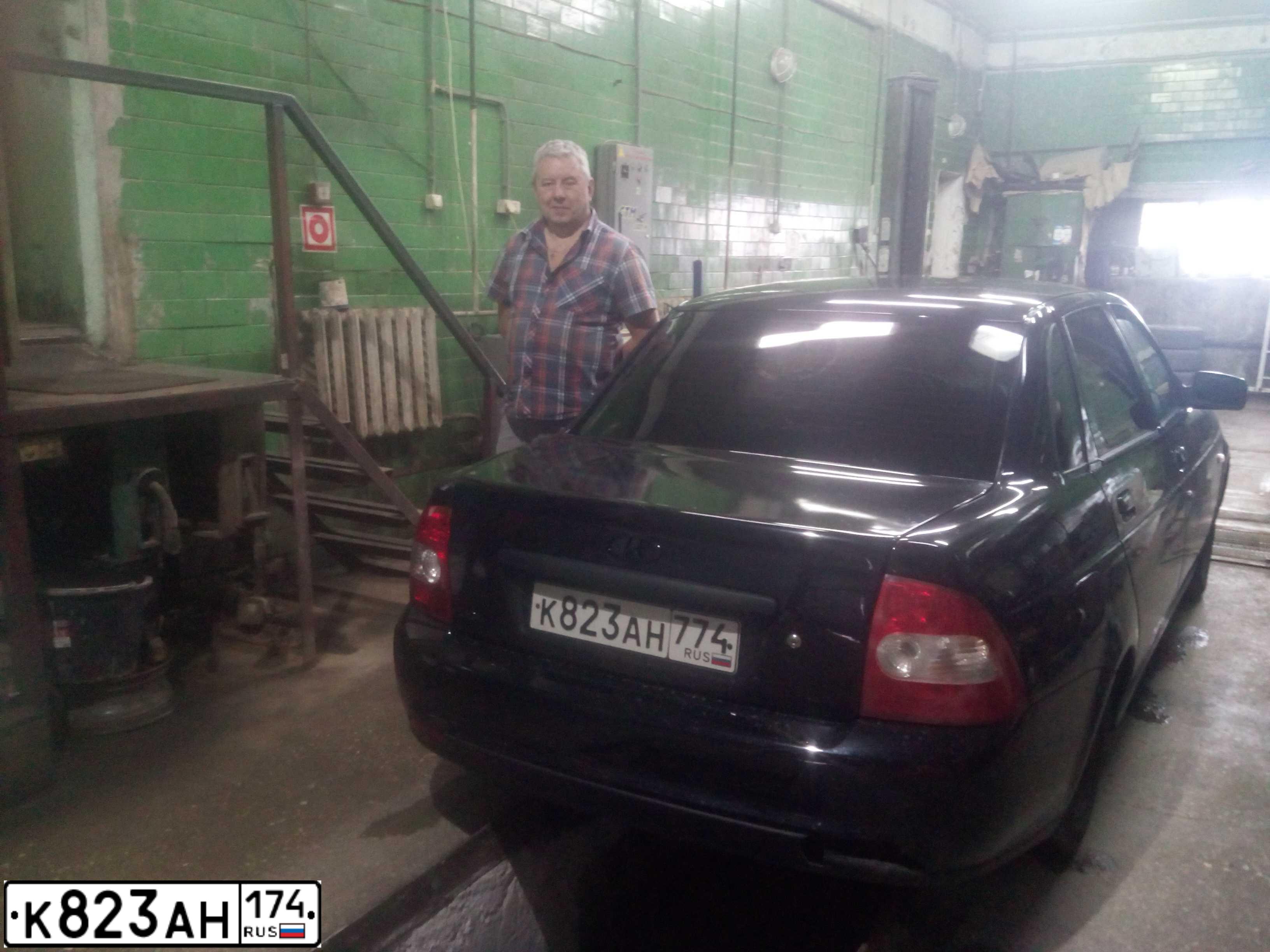 Фото автомобиля LADA 2170 PRIORA, 2009 — госномер О172МР72. Цвет: Сине-Черный