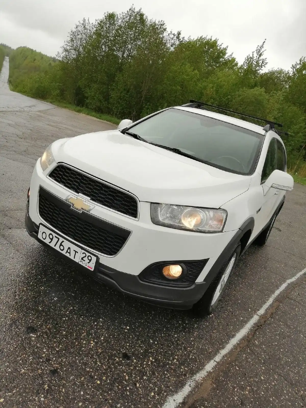 Фото автомобиля CHEVROLET CAPTIVA, 2014 — госномер С951ЕН198. Цвет: Белый